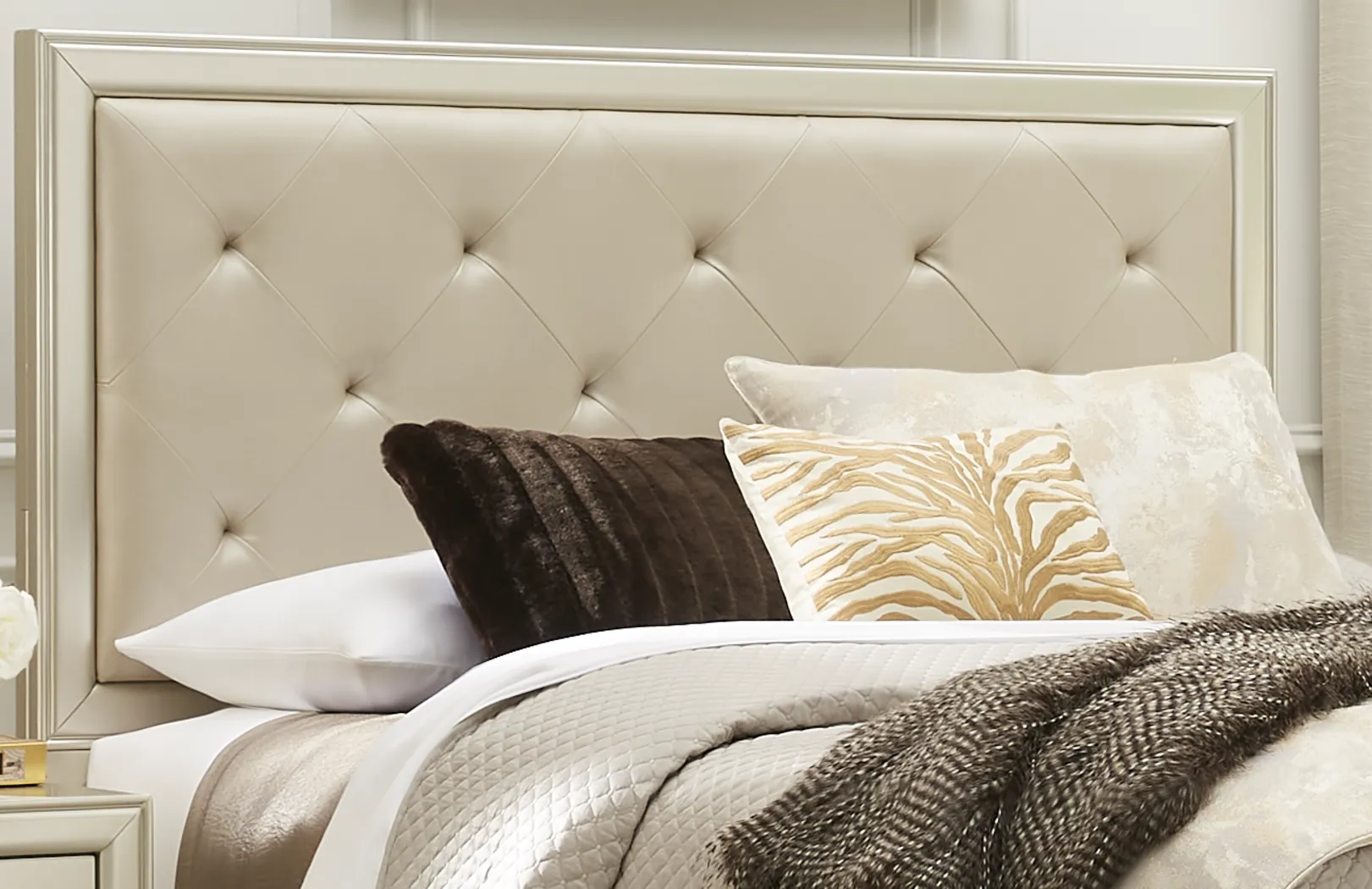 First Avenue Platinum 7 Pc Queen Upholstered Bedroom - Thumbnail - Image 3