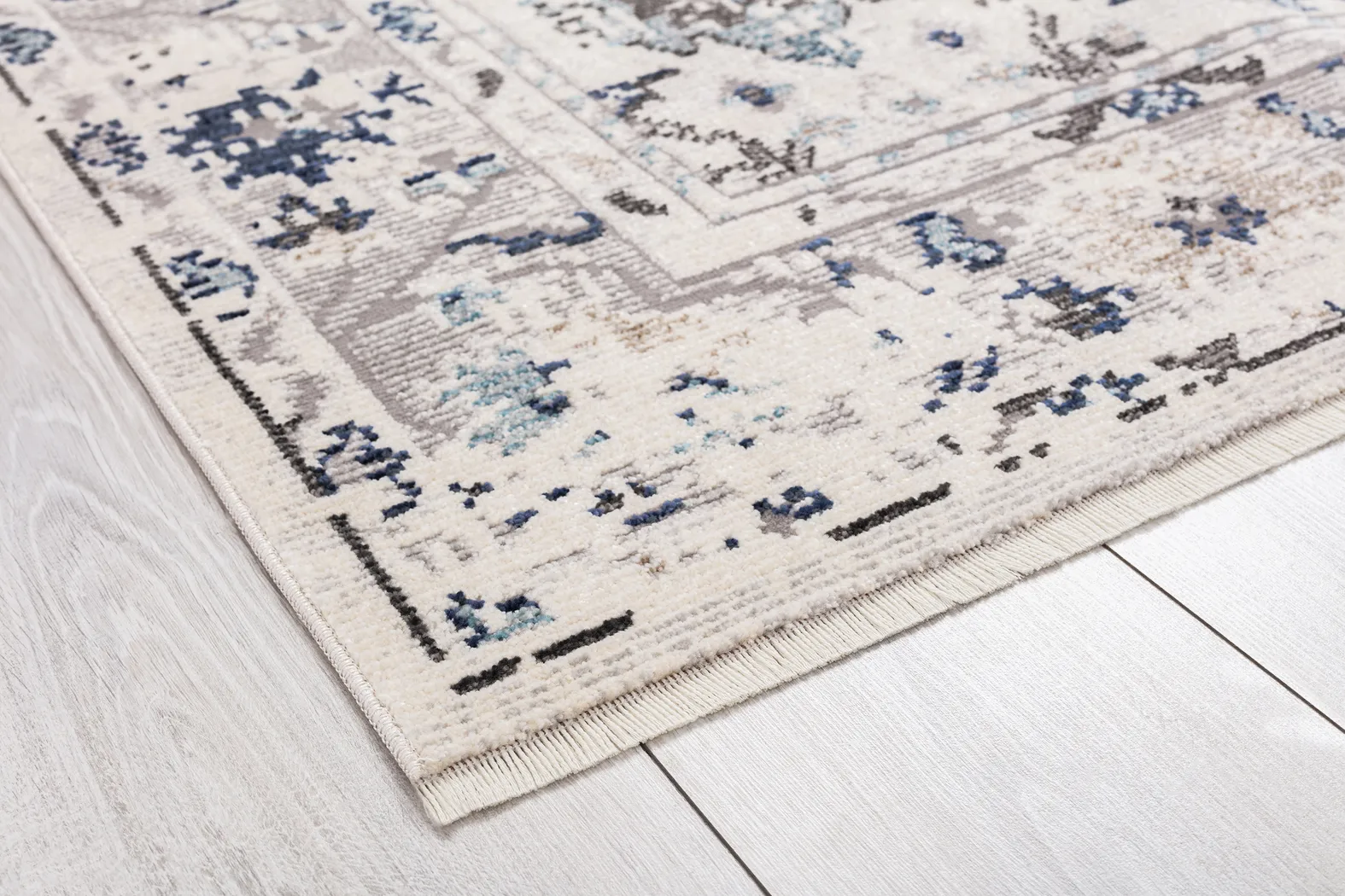 Florrie Silver 7'10 x 10' Rug - Thumbnail - Image 4