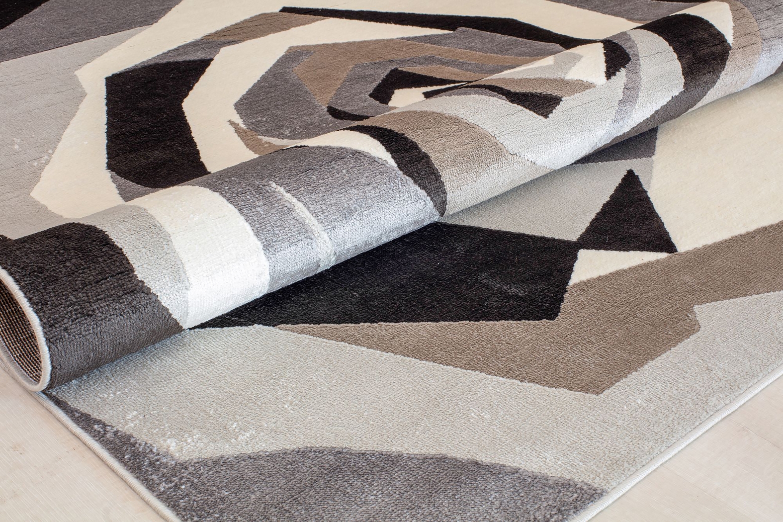 Fodali Black 5' x 7' Rug - Thumbnail - Image 3