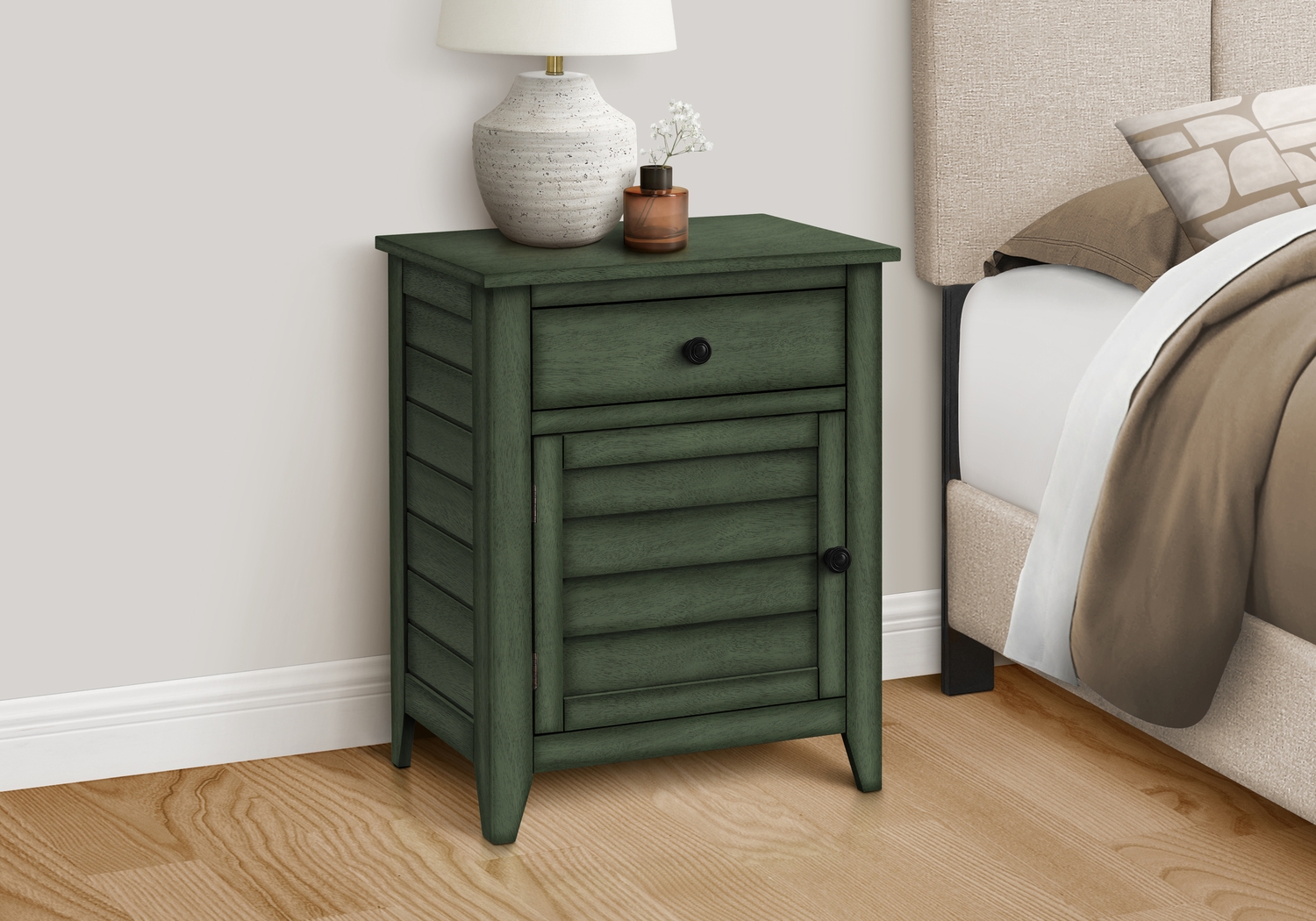 Folen Green End Table - Thumbnail - Image 2