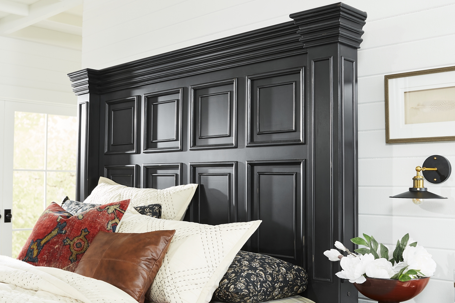 Folkston Bay Black 5 Pc King Bedroom - Thumbnail - Image 4
