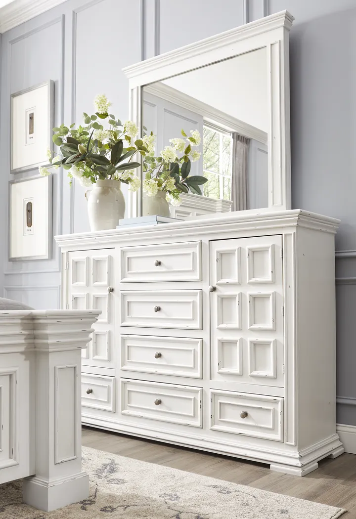 Folkston Bay White 7 Pc Queen Bedroom - Thumbnail - Image 7