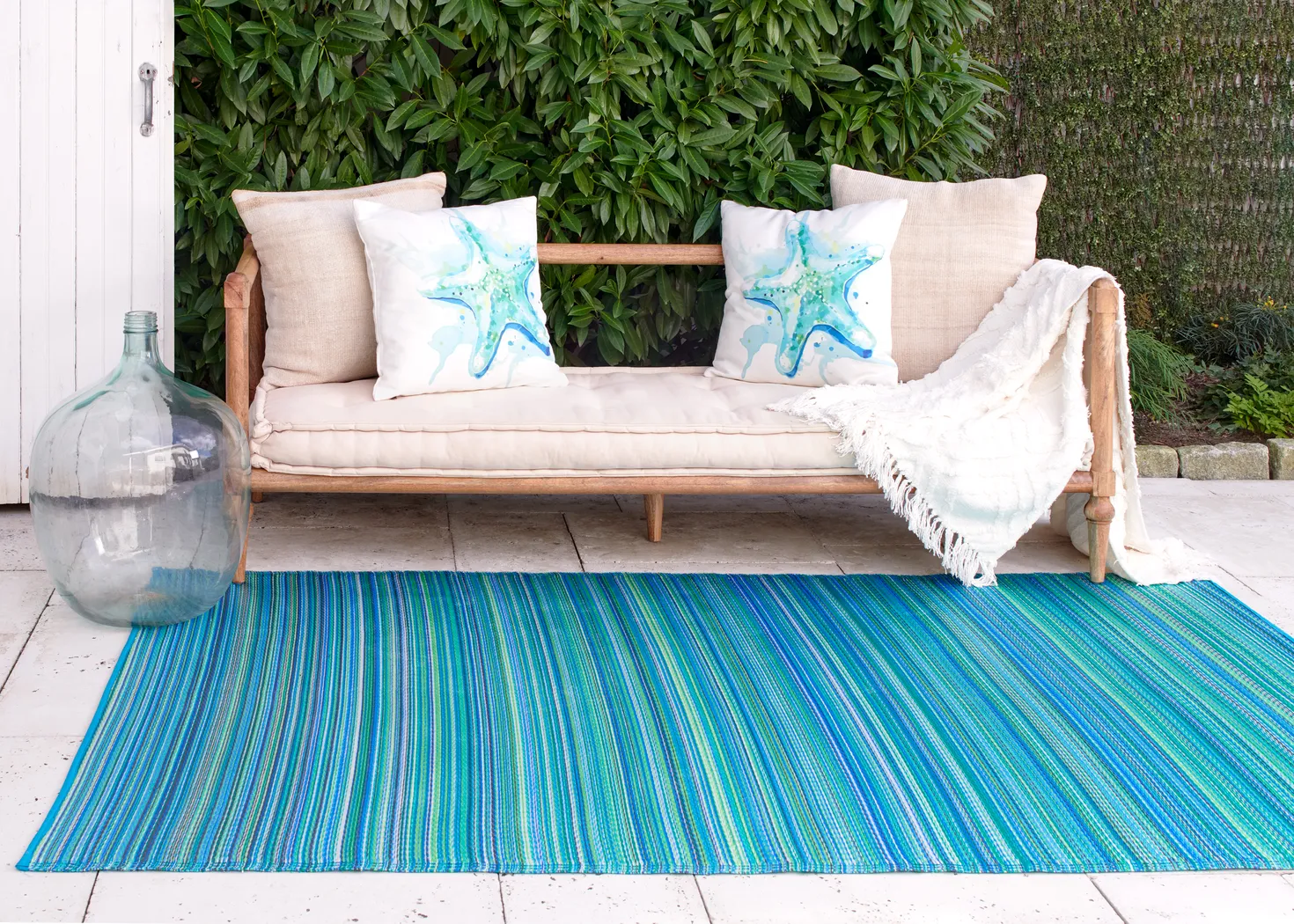 Fovom Multi 5' x 8' Indoor/Outdoor Rug - Thumbnail - Image 2