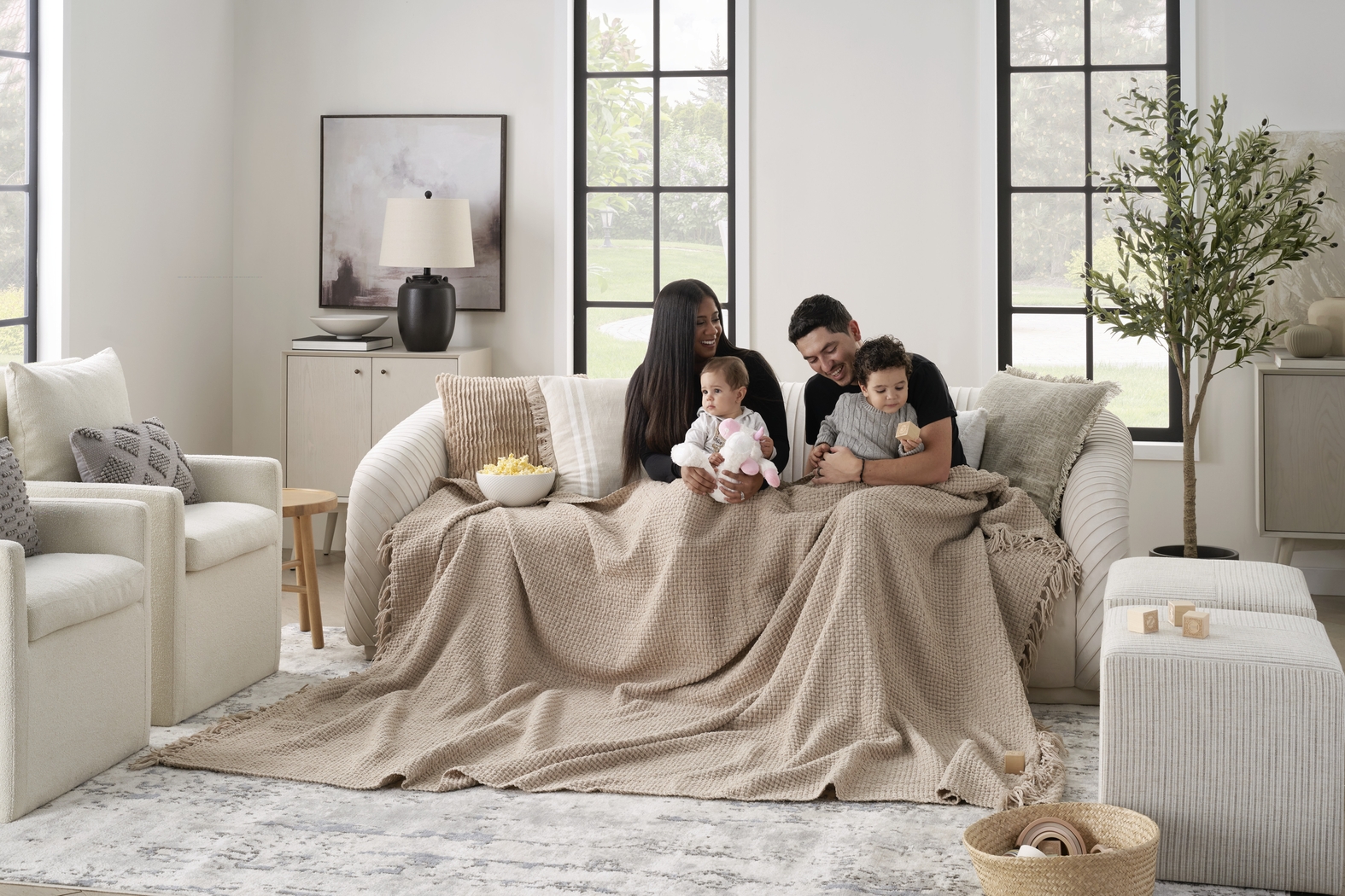 Freddie Beige Large Throw Blanket - Thumbnail - Image 3