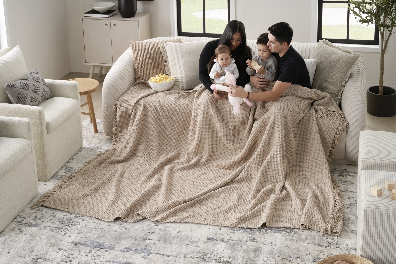 Freddie Beige Large Throw Blanket - Thumbnail - Image 6