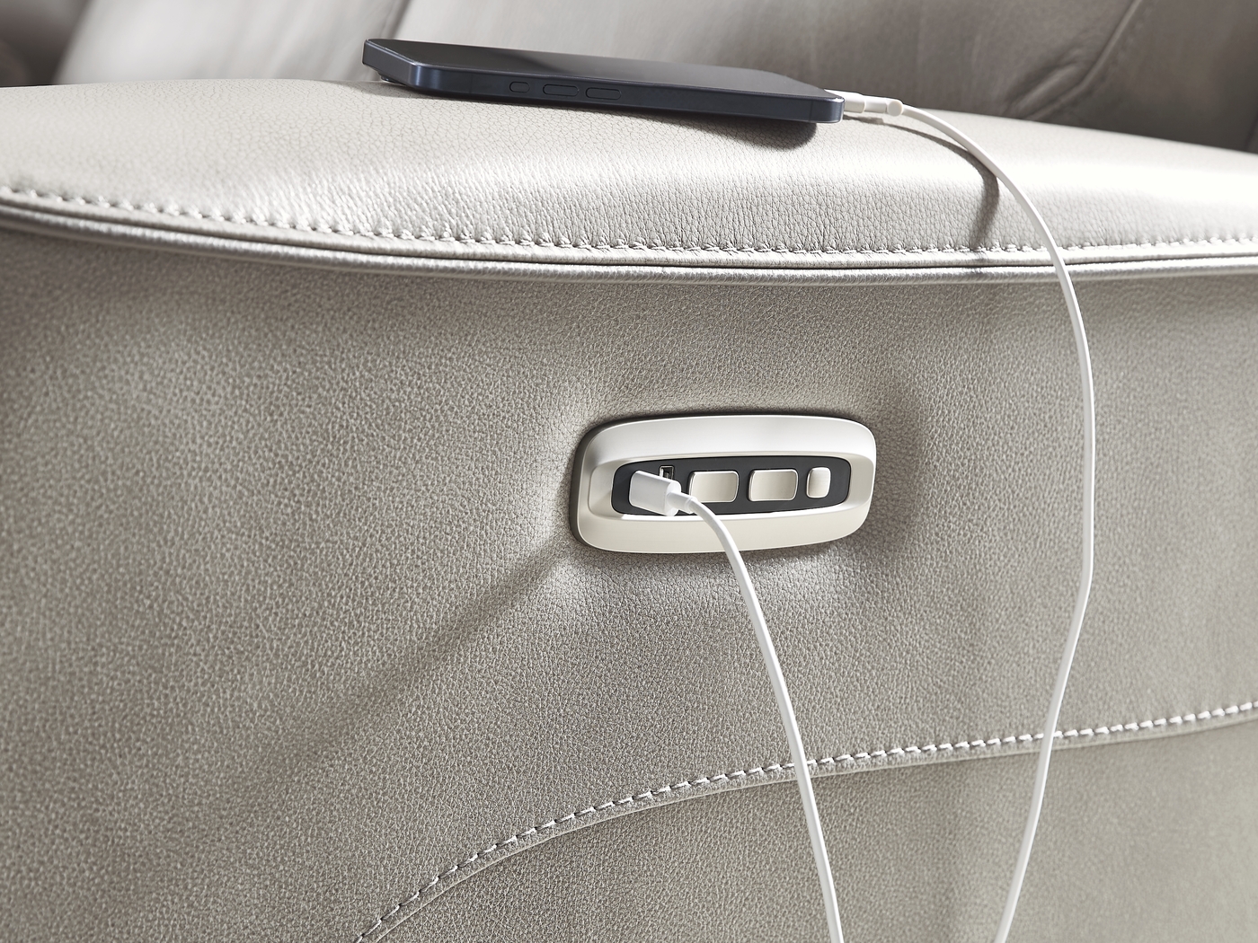 Fremont Gray Leather 8 Pc Living Room with Dual Power Reclining Sofa - Thumbnail - Image 5