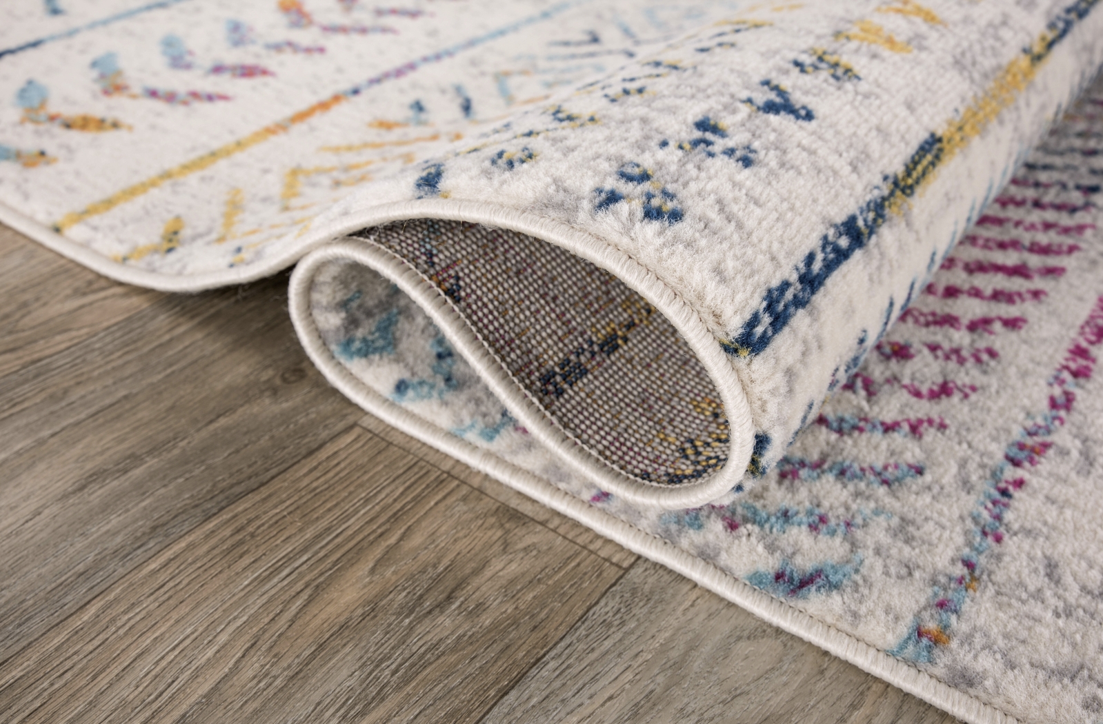 Freyalyn Multi 5' x 7' Rug - Thumbnail - Image 10