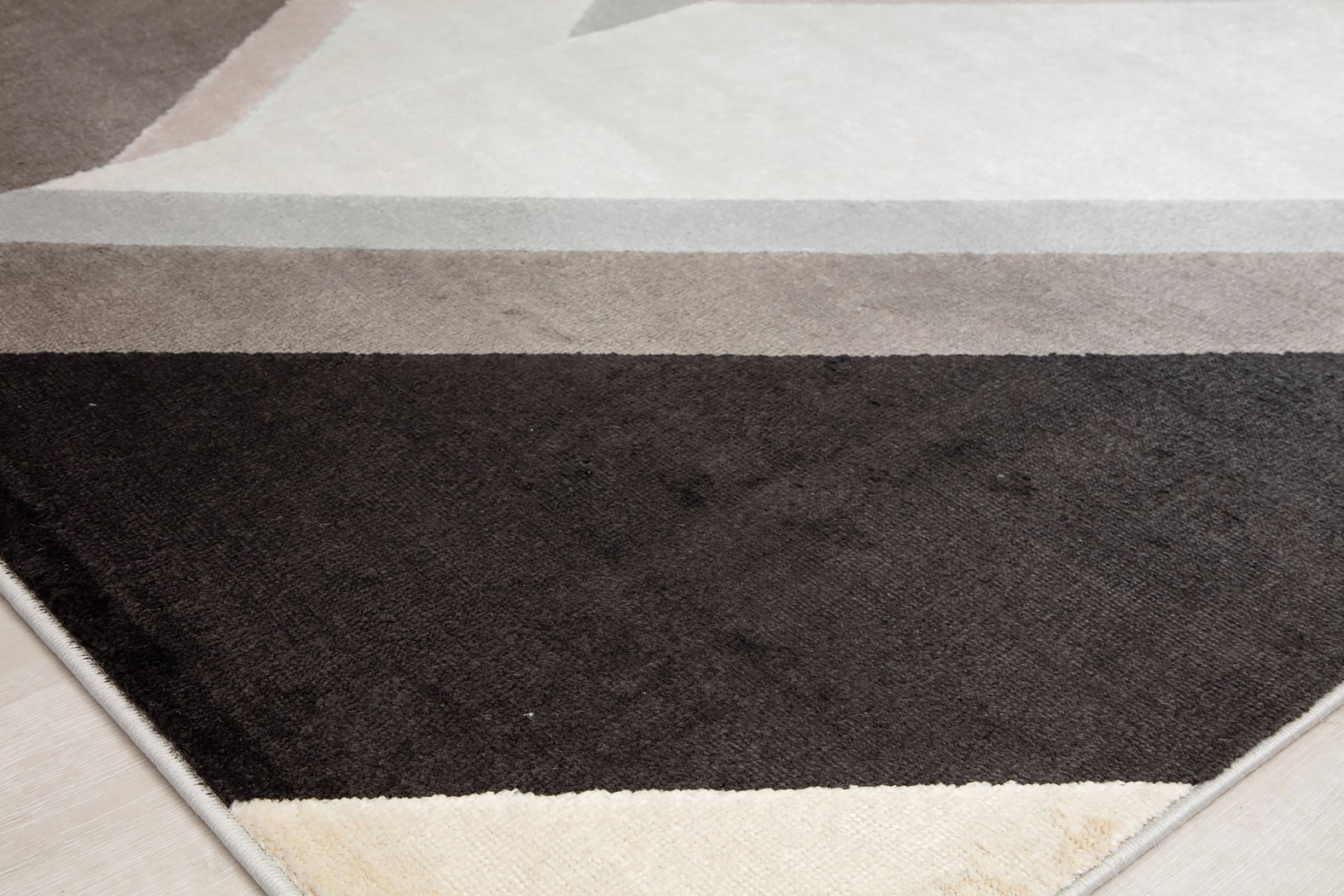 Fuvira Brown 8' x 10' Rug - Thumbnail - Image 5