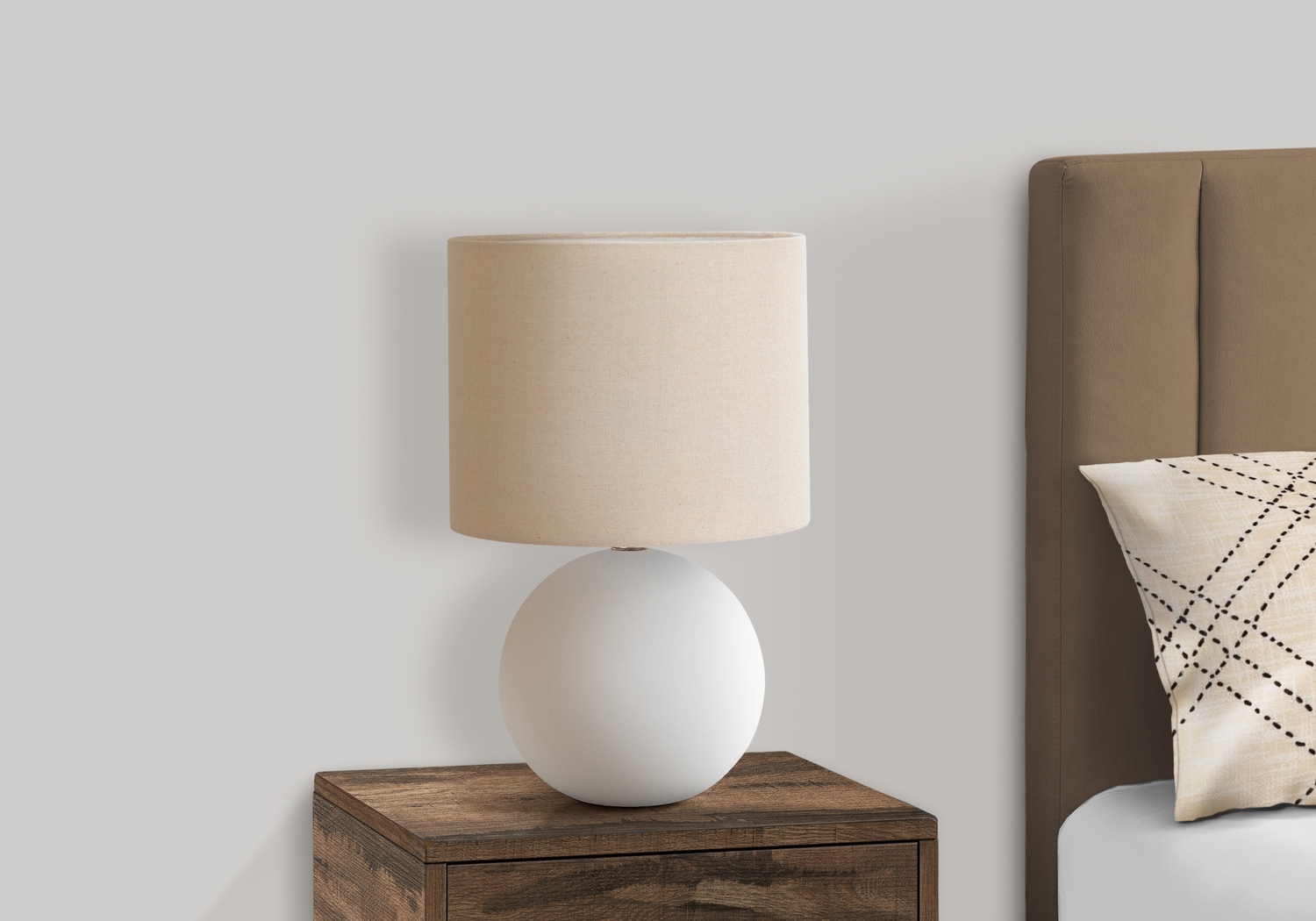 Gale Valley Cream Lamp - Thumbnail - Image 3