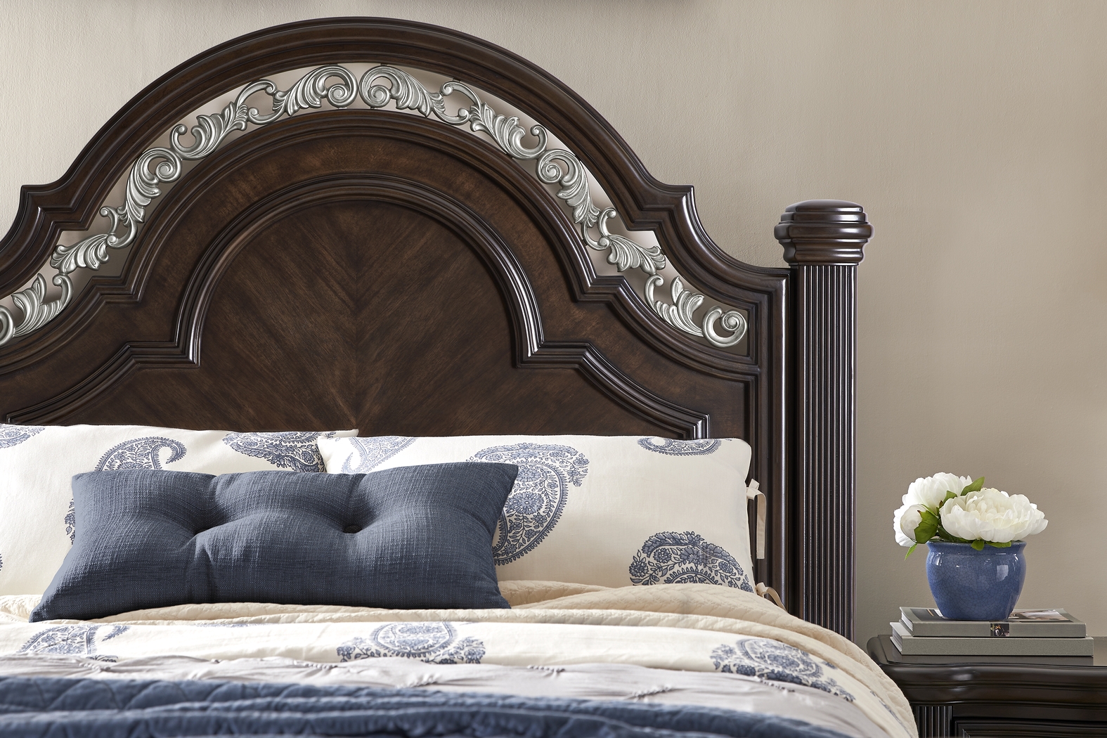 Gallagher Avenue Brown 3 Pc Queen Panel Bed - Thumbnail - Image 3