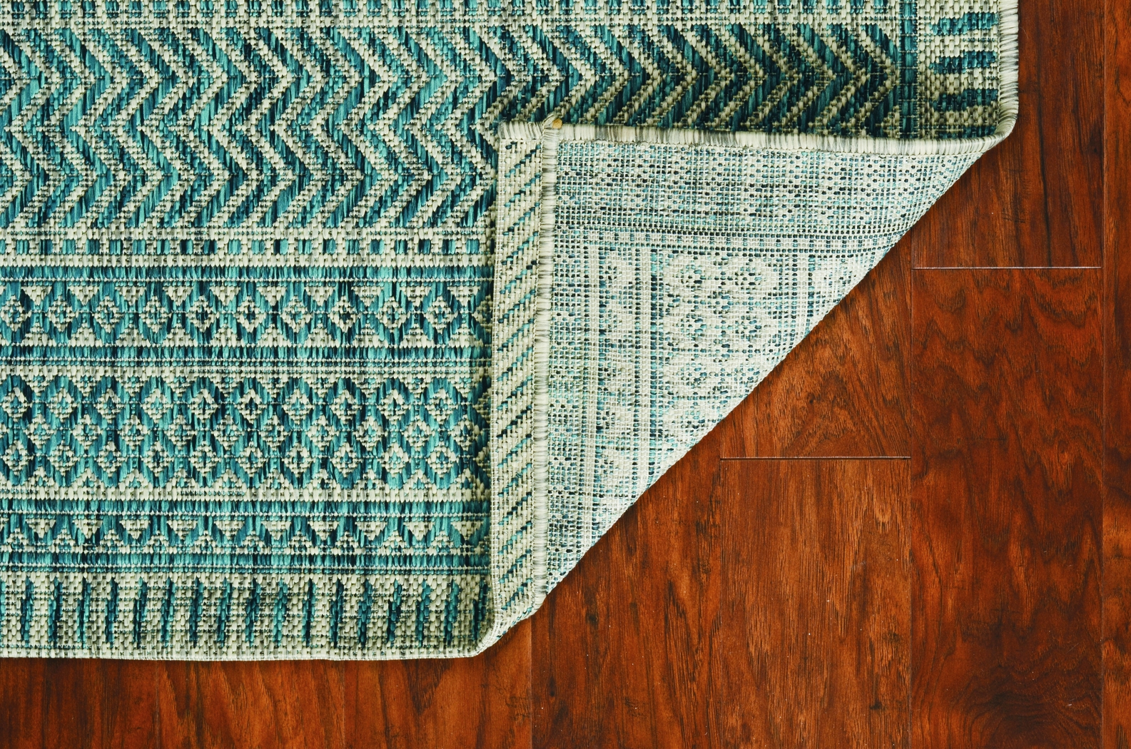 Gallanlis Teal 5'3 x 7'7 Indoor/Outdoor Rug - Thumbnail - Image 3
