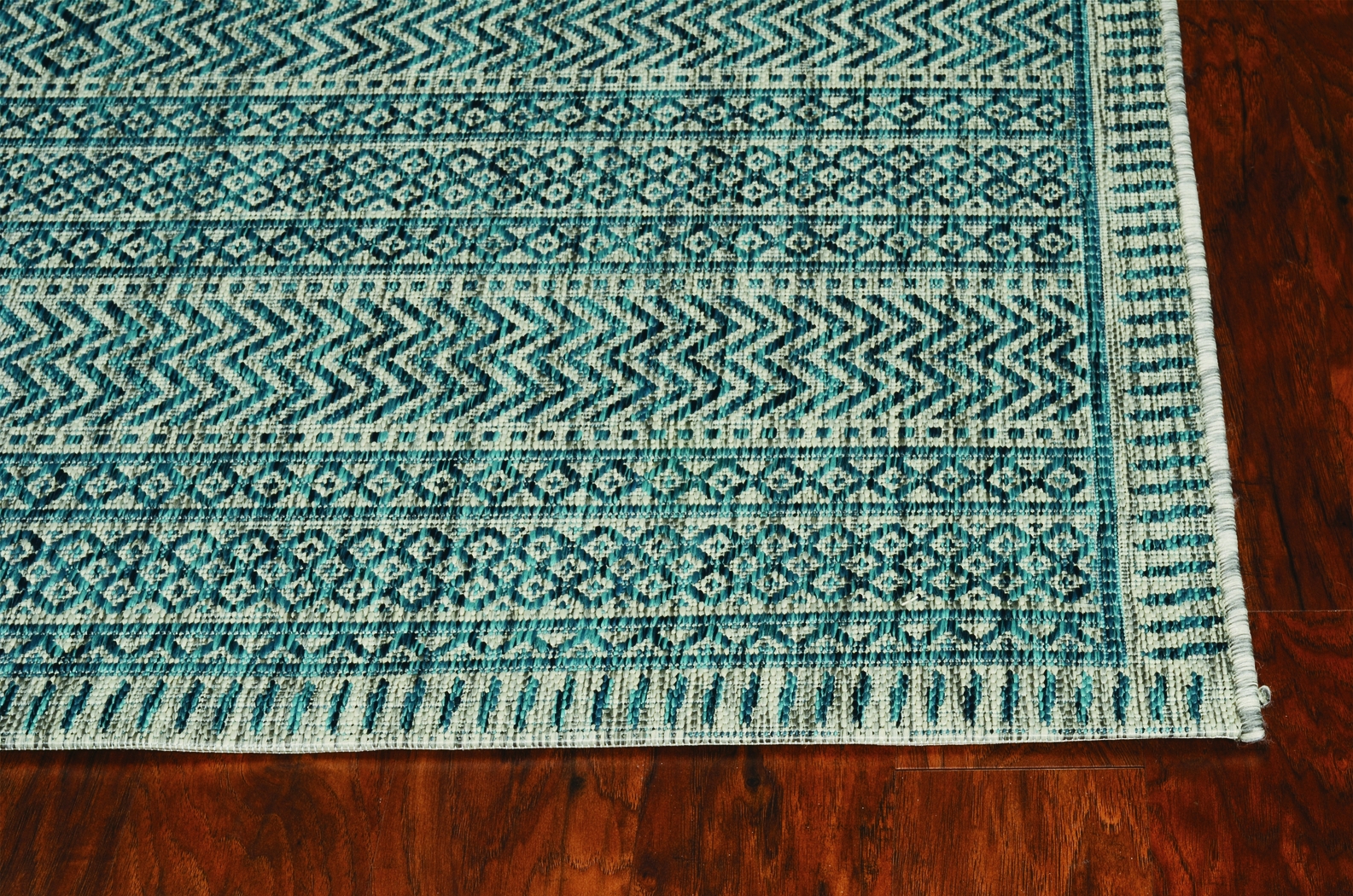 Gallanlis Teal 5'3 x 7'7 Indoor/Outdoor Rug - Thumbnail - Image 5