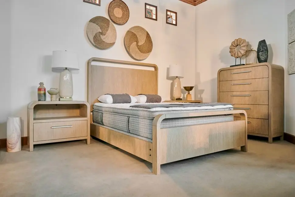 gallery_canyon_bedroom.jpg