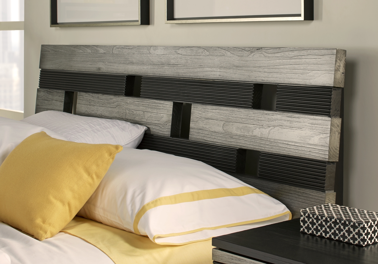 Gardenia Silver 5 Pc King Platform Bedroom - Thumbnail - Image 4