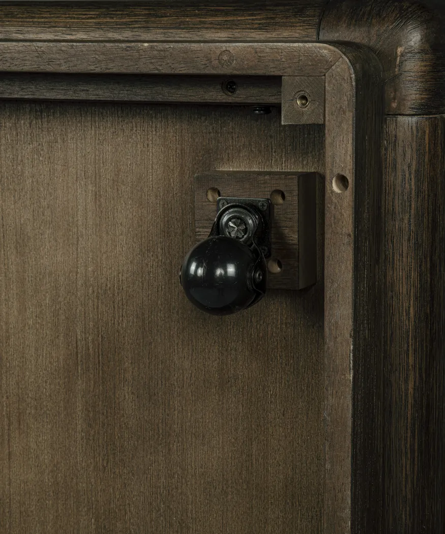 Garrick Brown Cocktail Table - Thumbnail - Image 3