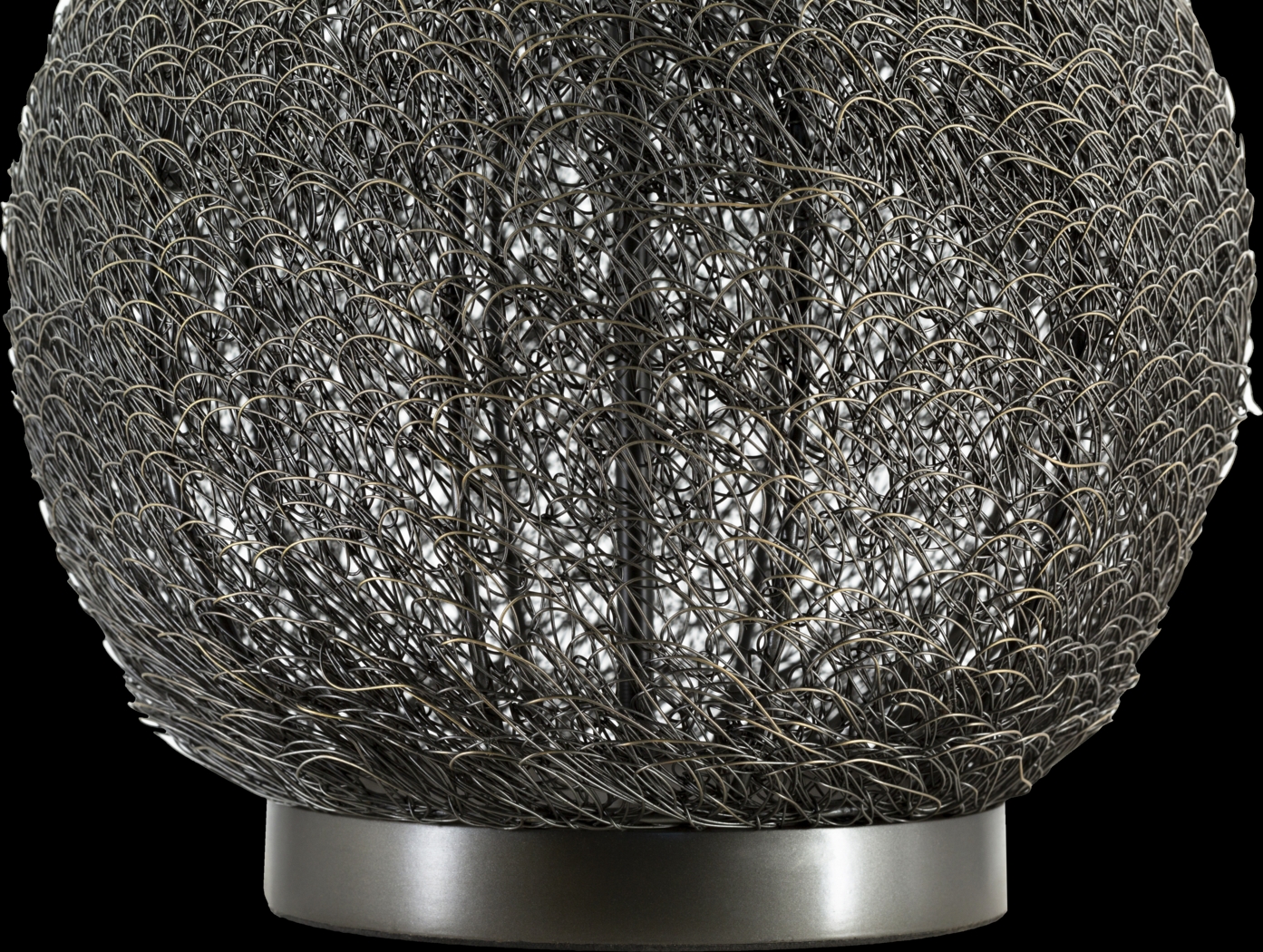 Gavin Gate Bronze Lamp - Thumbnail - Image 3