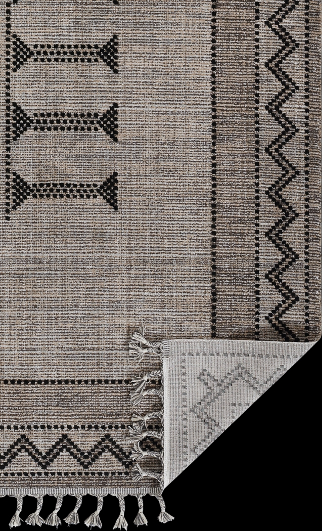 Genny Black 5'3 x 7'6 Rug - Thumbnail - Image 3