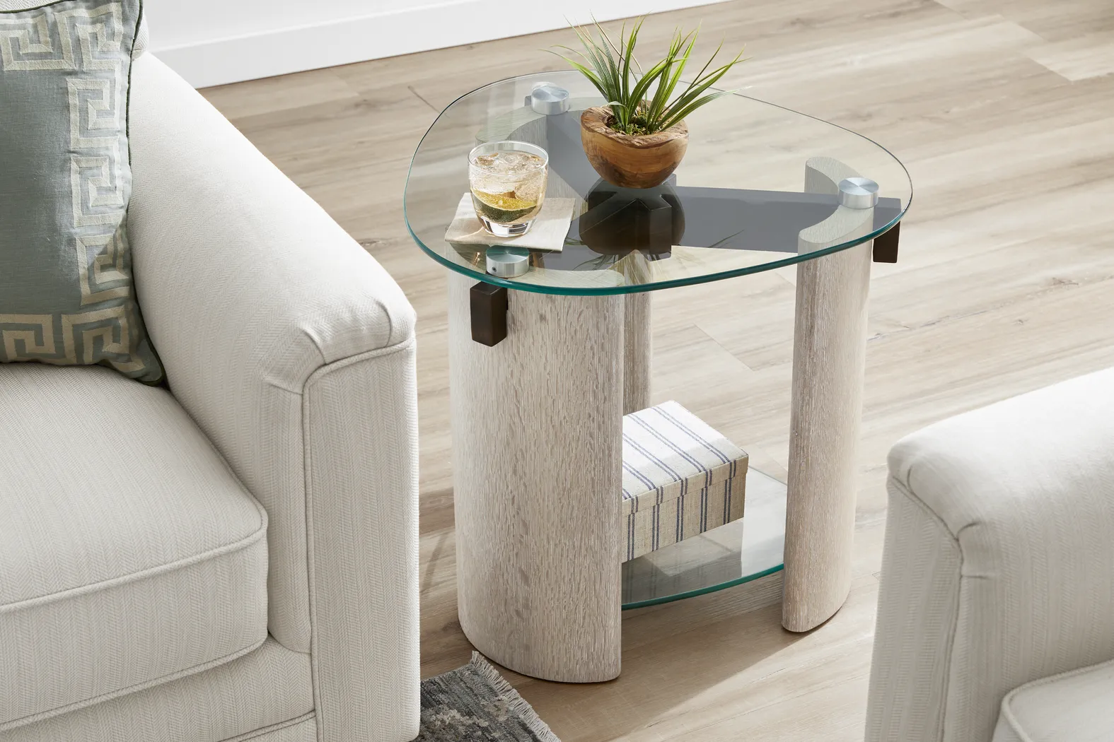 Giannis Brown End Table - Thumbnail - Image 2