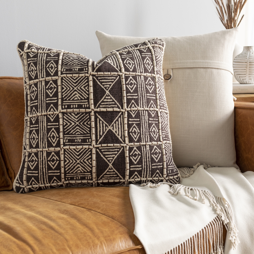 Giell Beige Accent Pillow - Thumbnail - Image 5