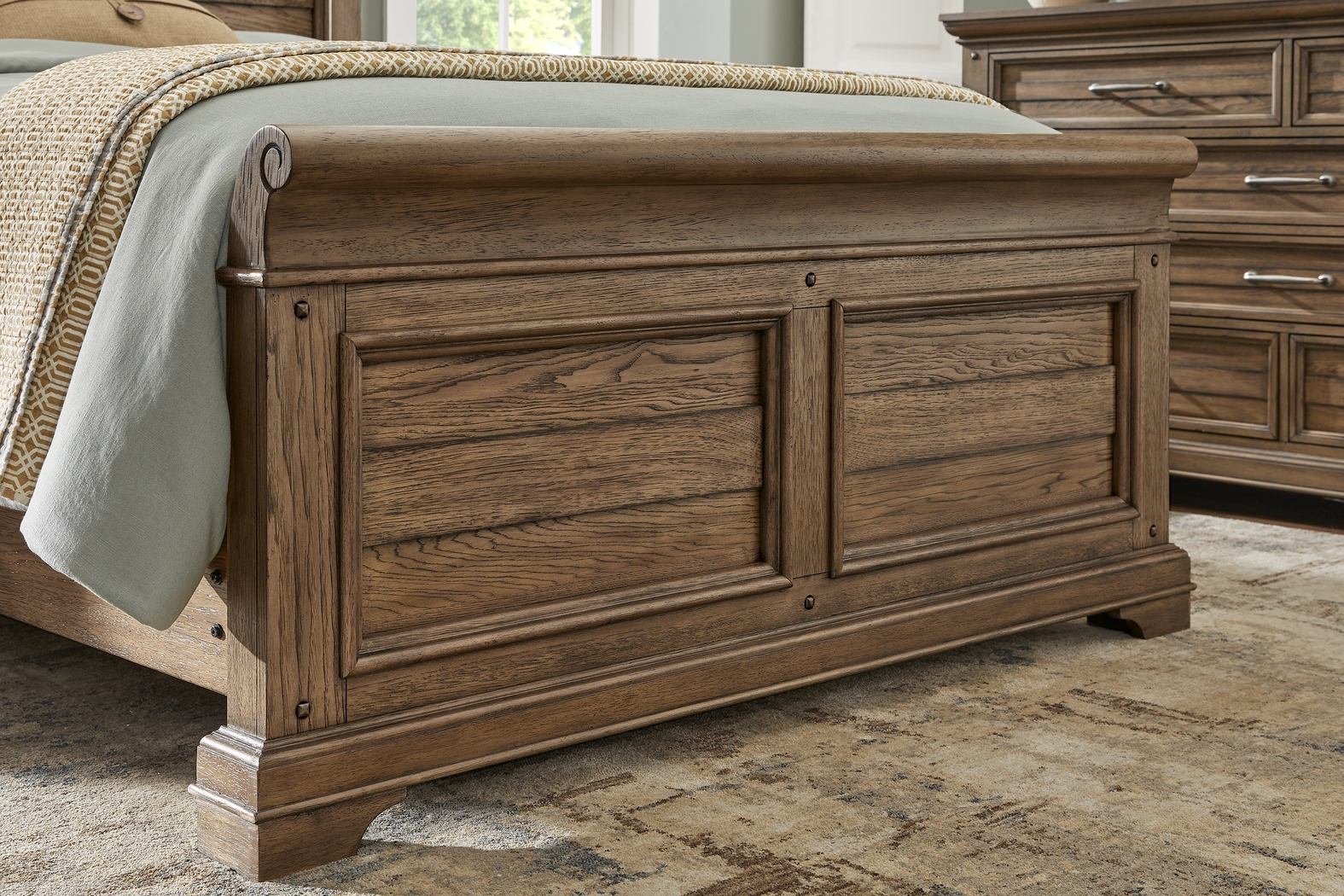 Gillon Ferry Brown King Panel Bed - Thumbnail - Image 3