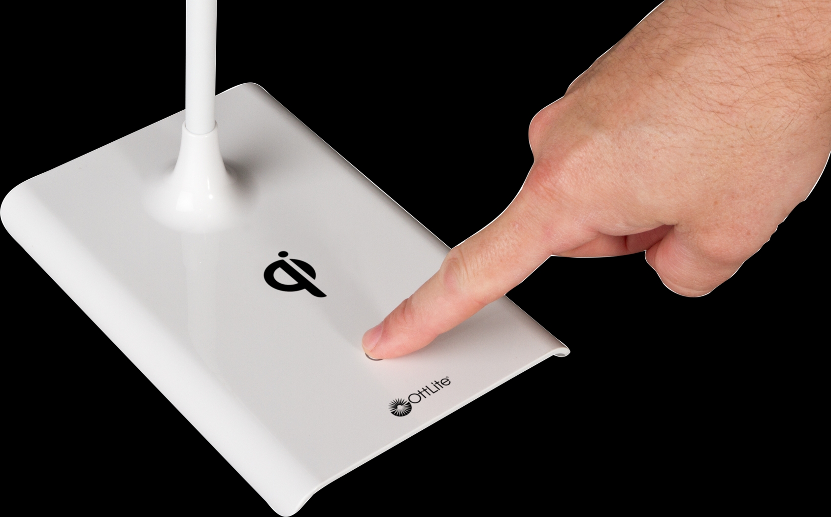 Gilpin Gate White Lamp - Thumbnail - Image 8