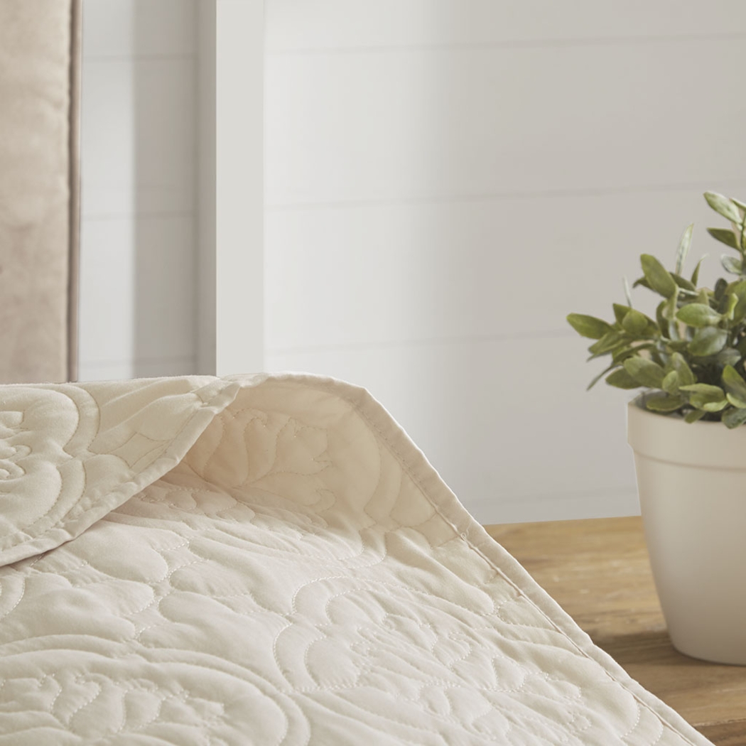 Gingerish Cream 3 Pc Full/Queen Bedspread - Thumbnail - Image 4