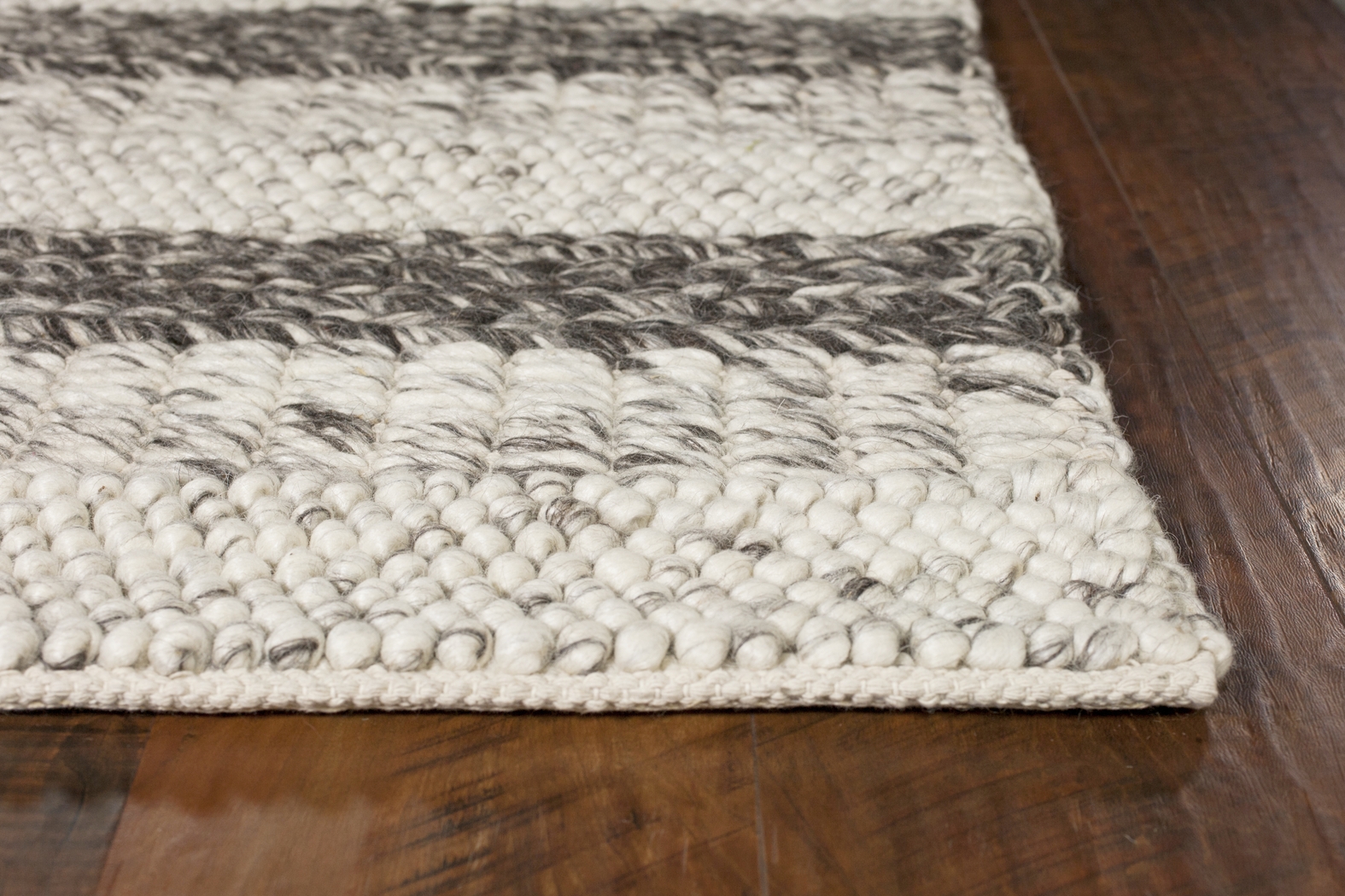 Glashburn Gray 7'6 x 9'6 Rug - Thumbnail - Image 2