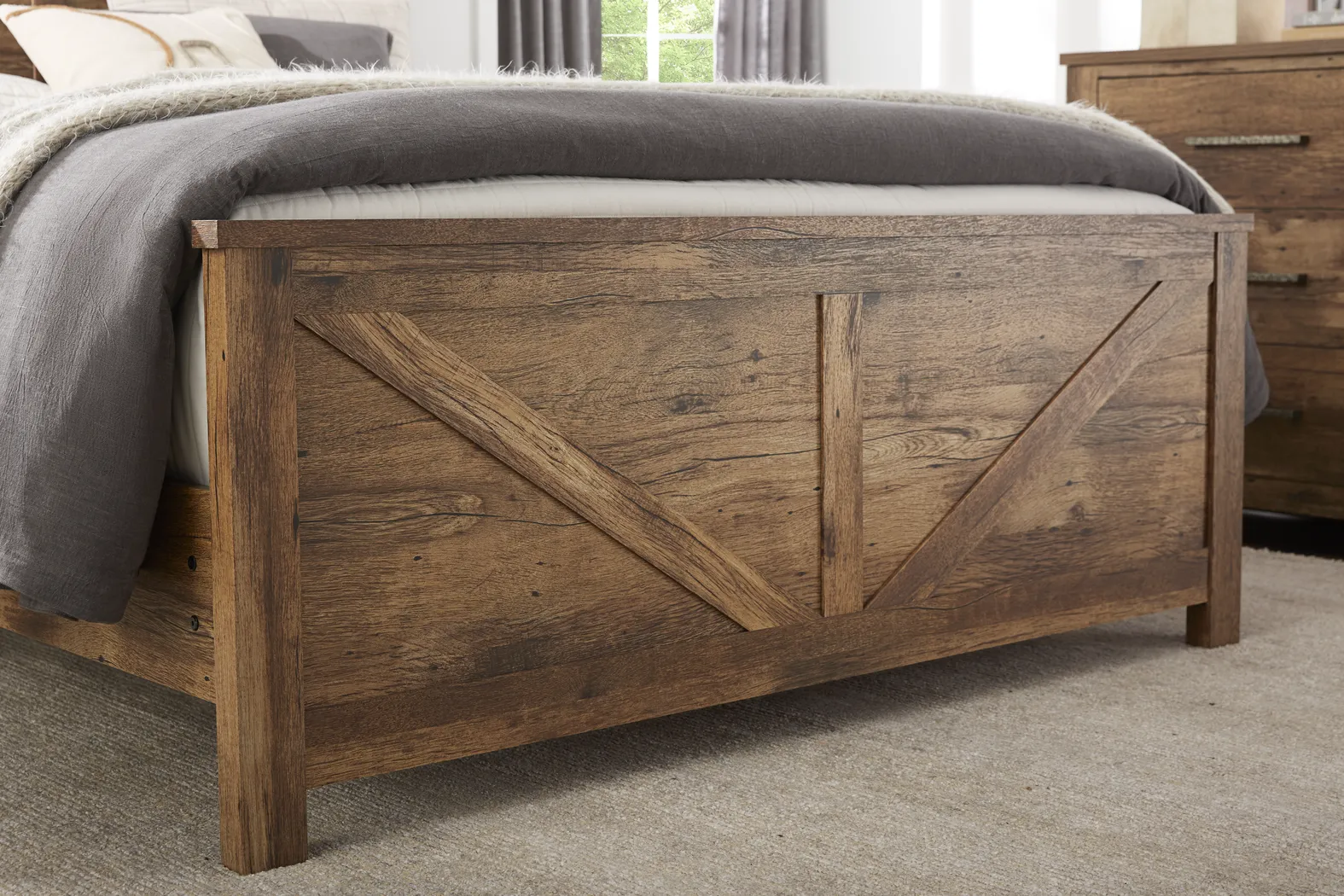 Glen Oaks Brown 5 Pc Queen Panel Bedroom - Thumbnail - Image 4