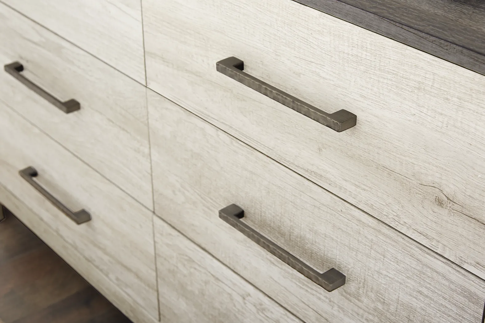 Glen Oaks White 7 Pc King Panel Bedroom - Thumbnail - Image 9