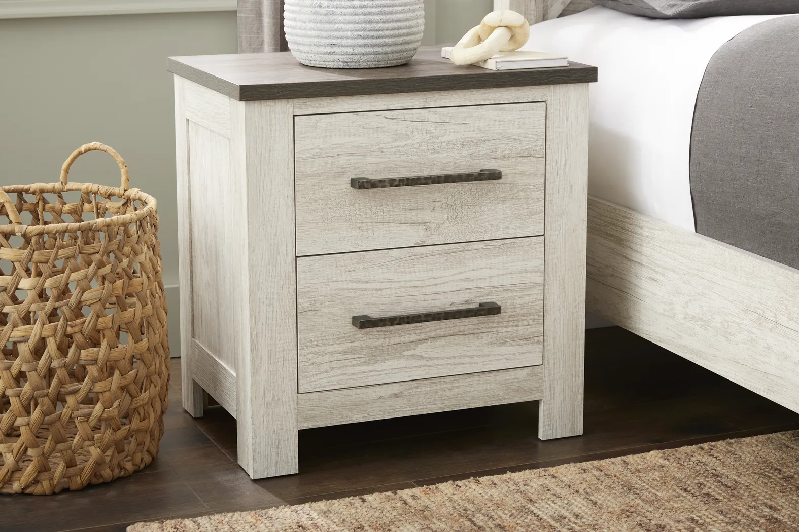Glen Oaks White Nightstand - Thumbnail - Image 3