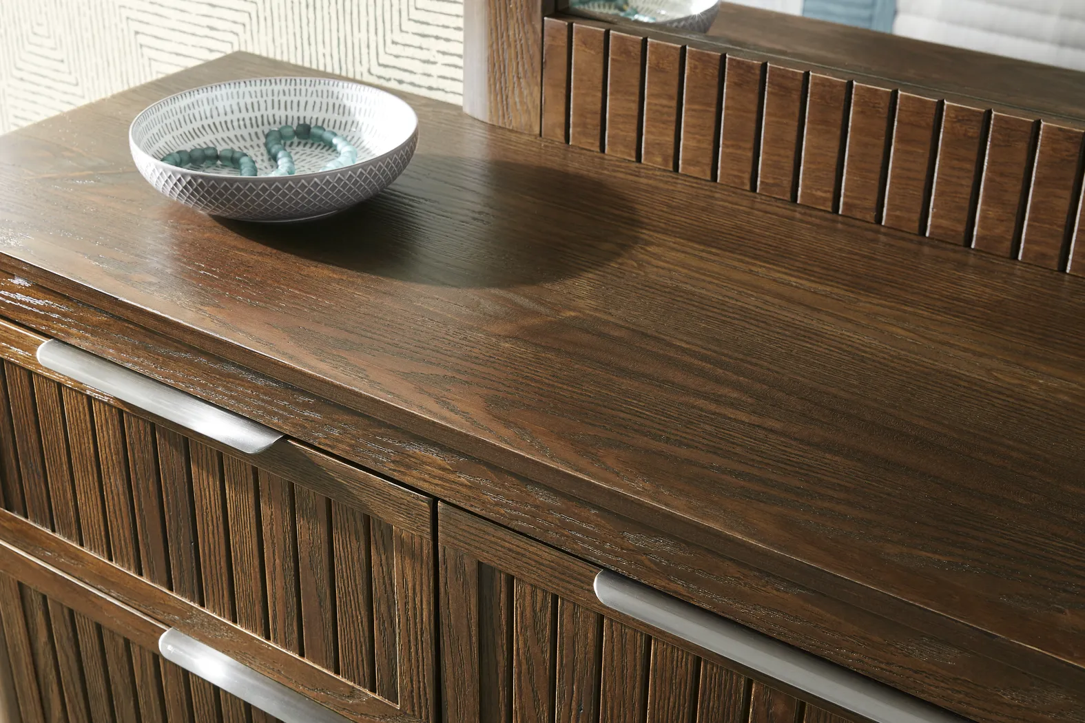 Glenfair Tobacco 5 Pc King Upholstered Bedroom - Thumbnail - Image 8