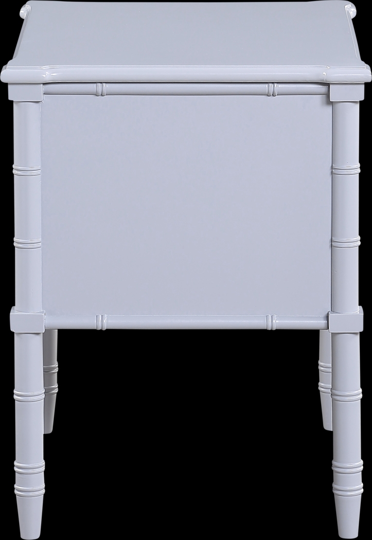 Glennford Gray End Table - Thumbnail - Image 3