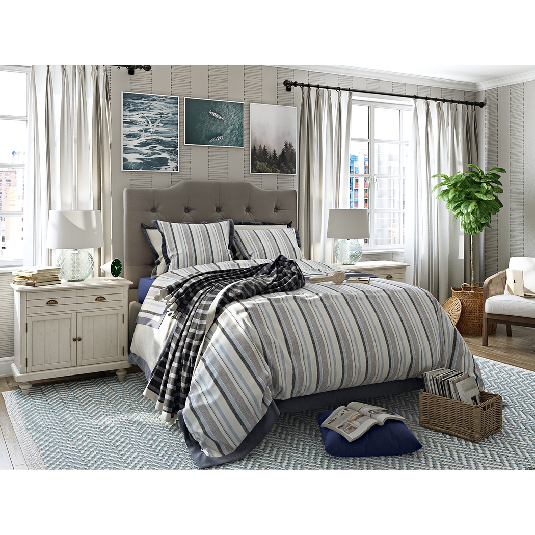 Glenshyre Cream Accent Cabinet - Thumbnail - Image 8