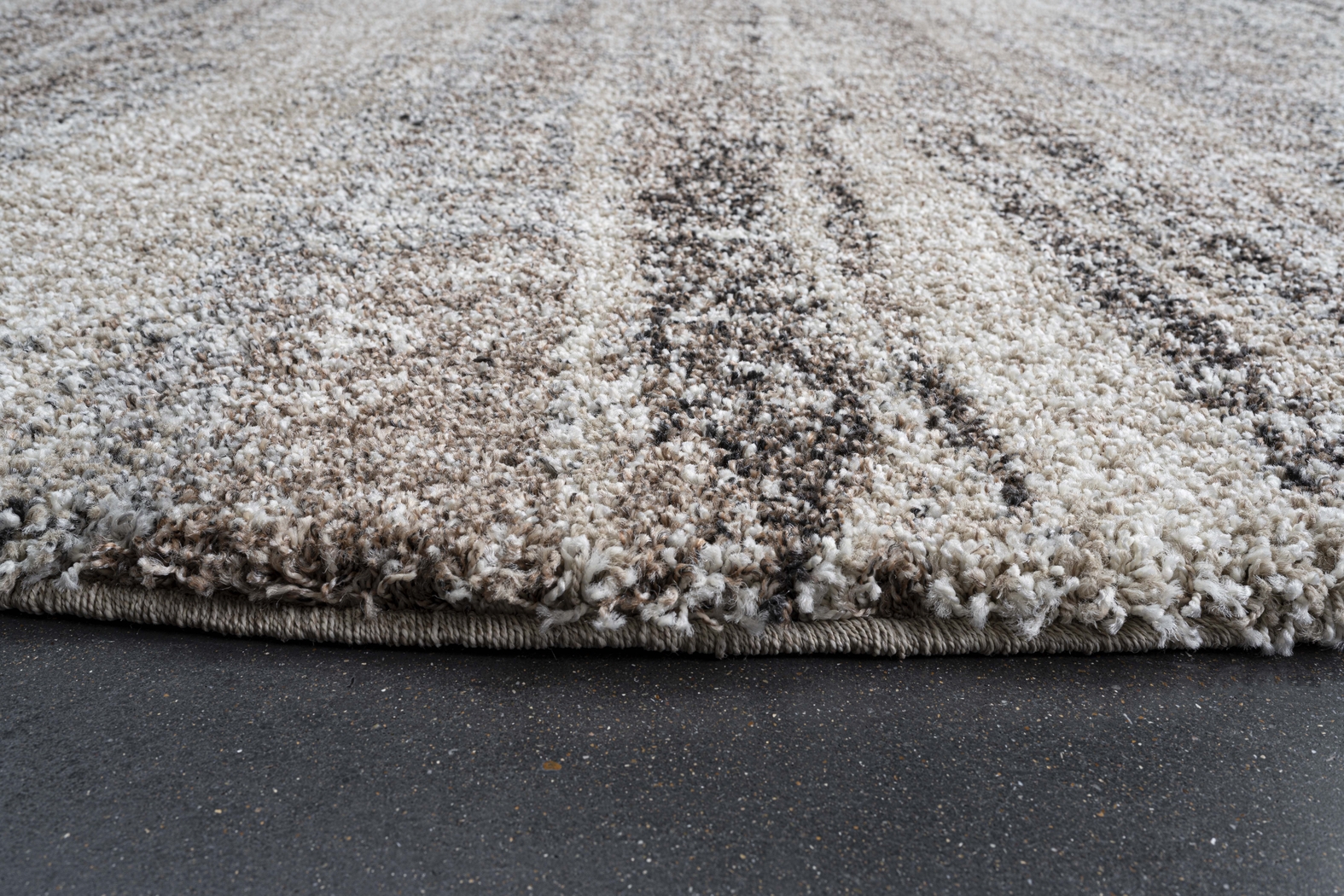 Granada Beige 8' Round Rug - Thumbnail - Image 3