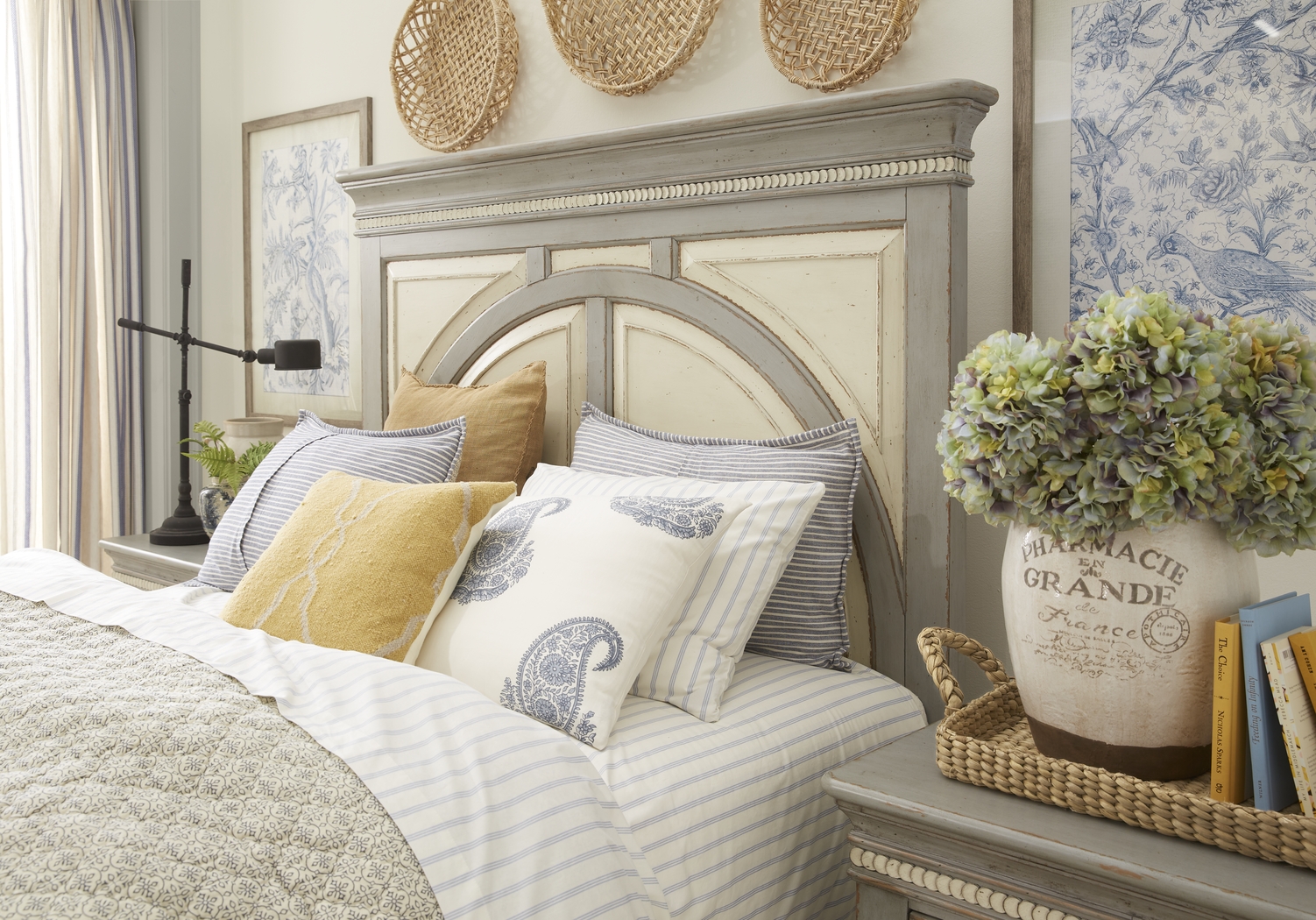 Granbury Gray 3 Pc King Panel Bed - Thumbnail - Image 2