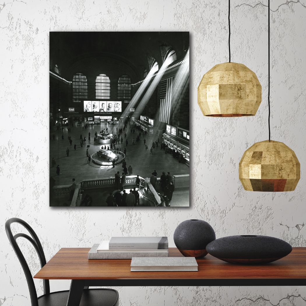 Grand Central Terminal Black Canvas Artwork - Thumbnail - Image 2