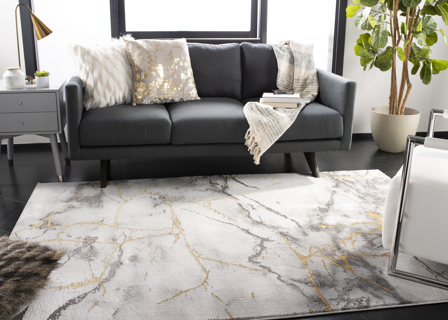 Cracked Marble Gray 5'3 x 7'6 Rug - Thumbnail - Image 3