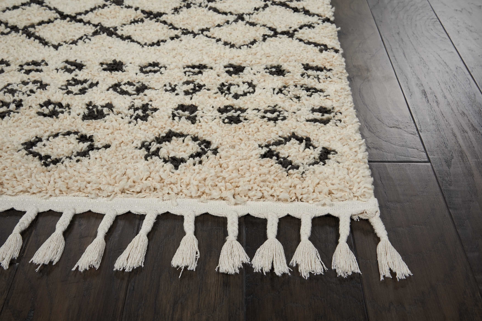 Graphic Patterns Cream 2'2 x 8'1 Runner Rug - Thumbnail - Image 2