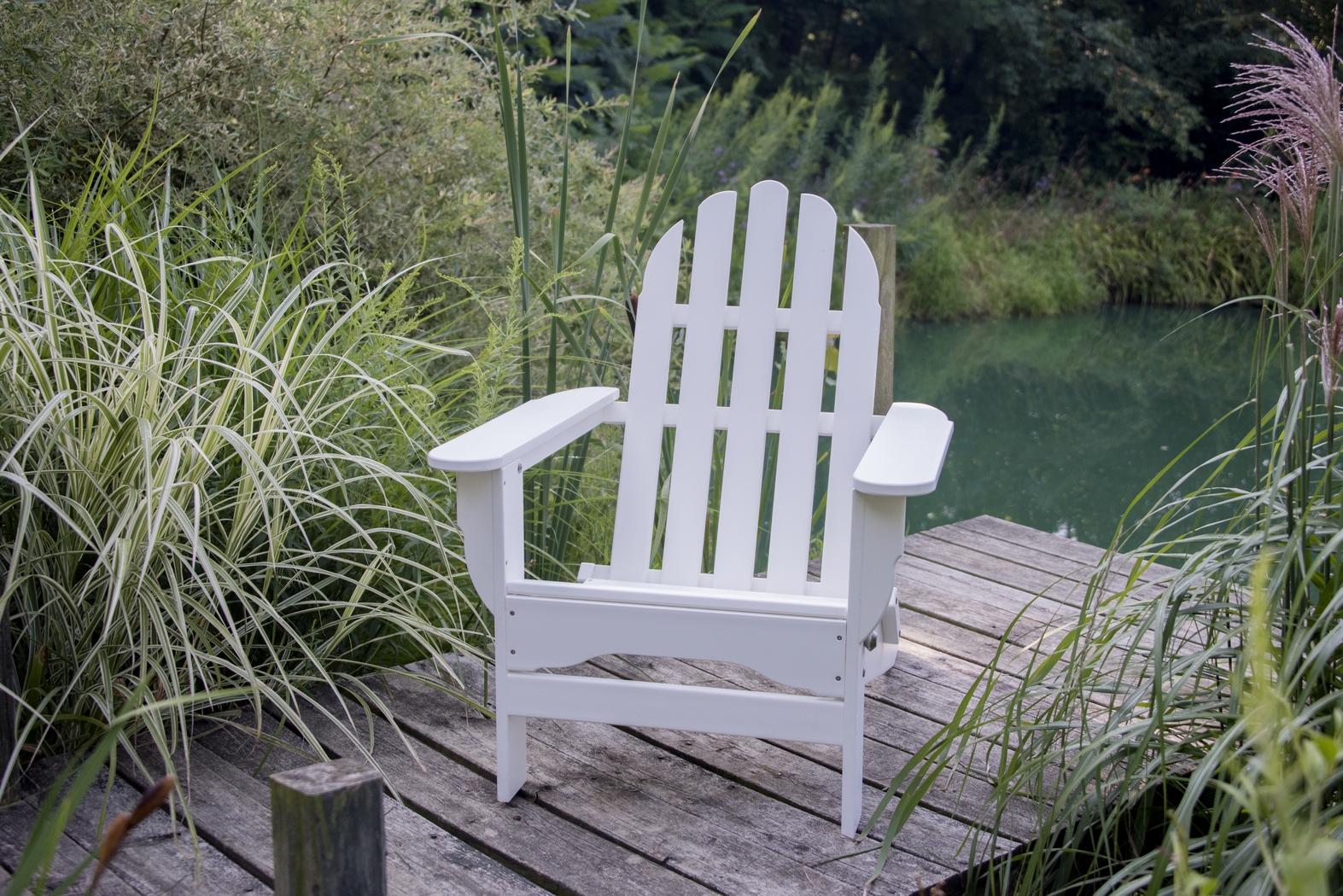 Greenport Traditional White Outdoor Adirondack Chair - Thumbnail - Image 2