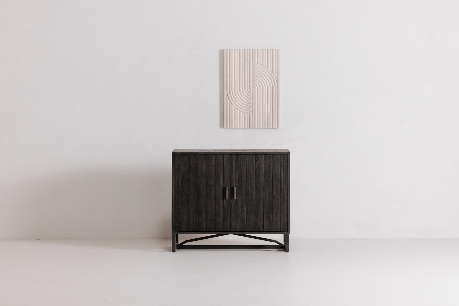 Greerland Black Cabinet - Thumbnail - Image 7