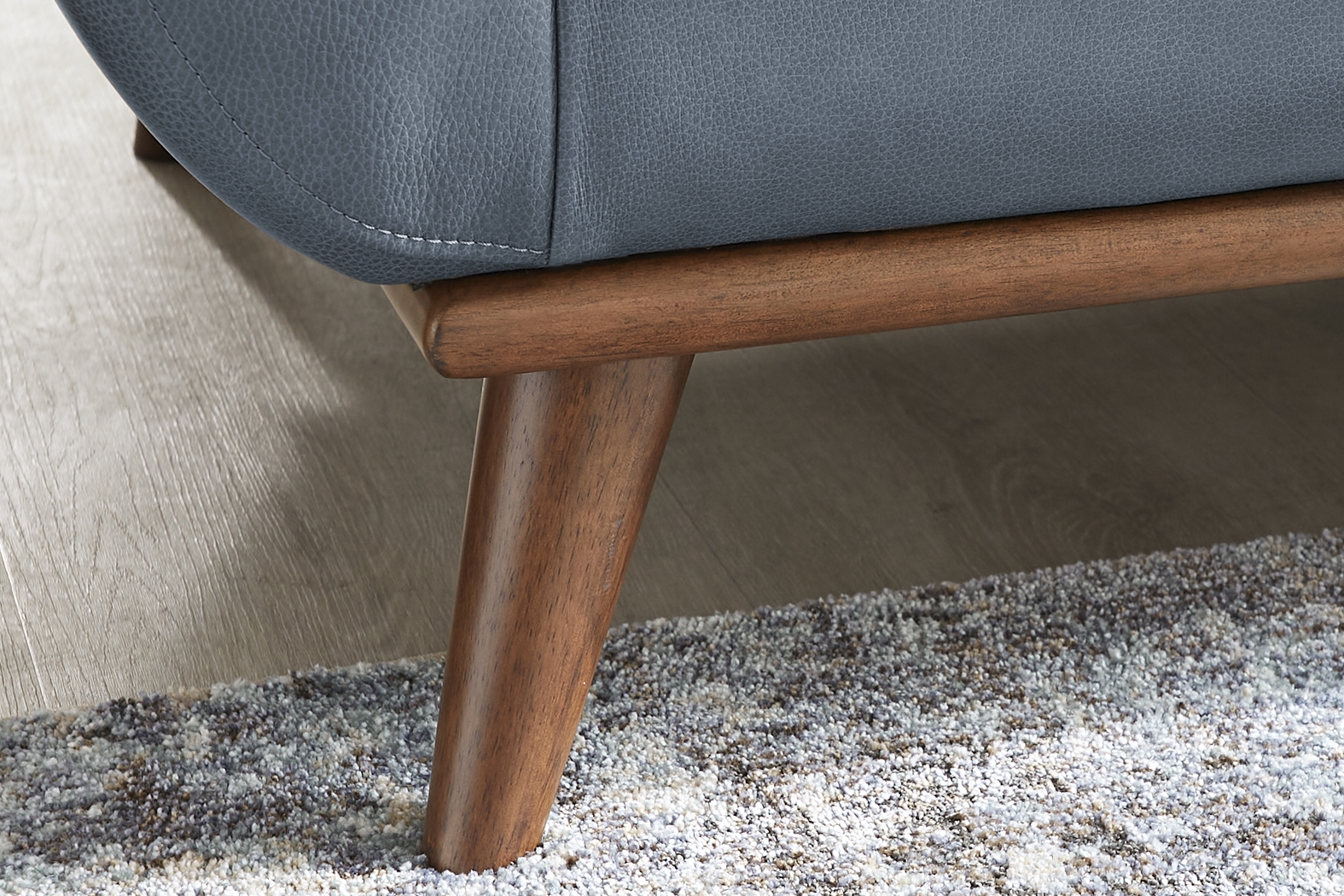 Greyson Blue Leather Chair - Thumbnail - Image 3