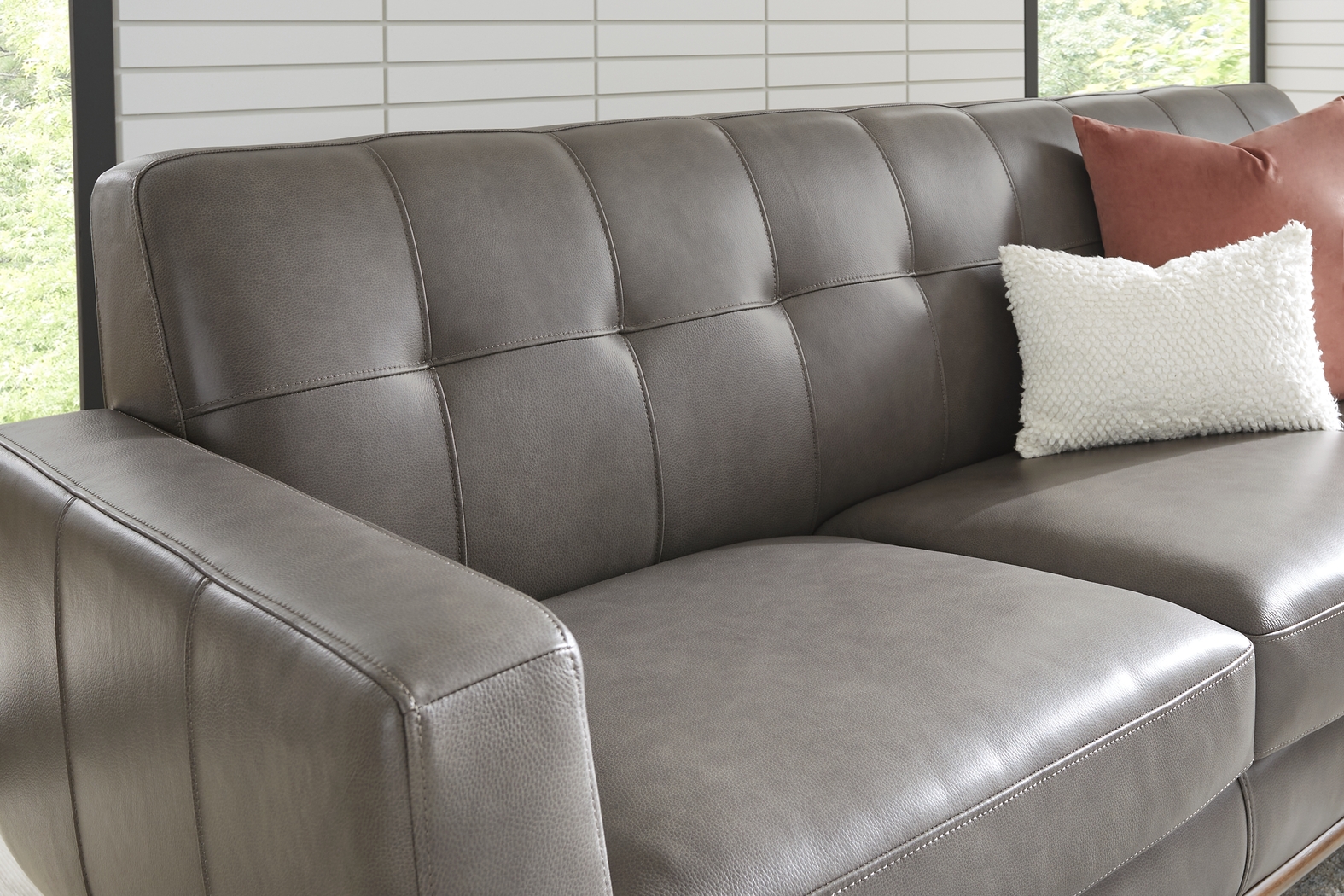 Greyson Gray Leather 7 Pc Living Room - Thumbnail - Image 4