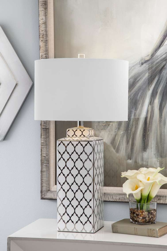 Hadleigh Island White Lamp - Thumbnail - Image 2