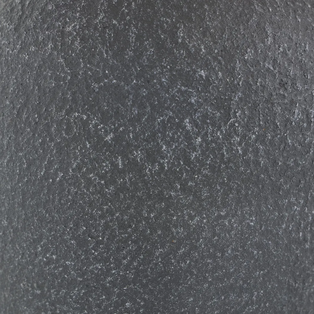 Haerlo Black Vase - Image 5