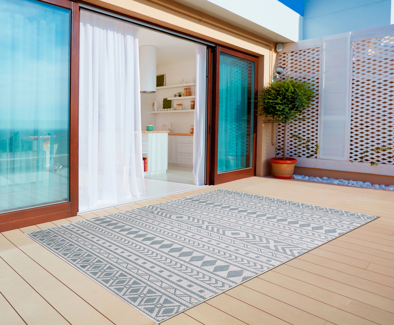 Halinora Ivory/Aqua 5'3 x 7'7 Indoor/Outdoor Rug - Thumbnail - Image 2