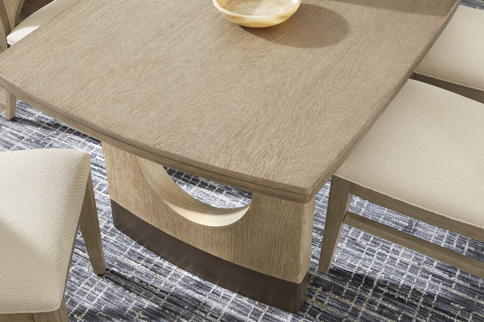 Halverson Honey 8 Pc Dining Room - Thumbnail - Image 8