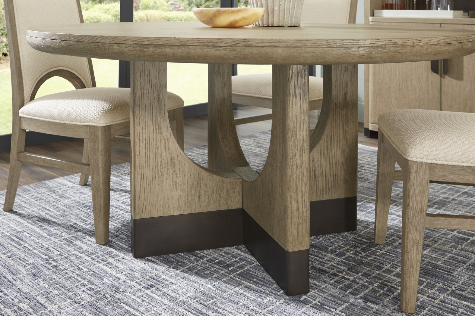 Halverson Honey 5 Pc Round Dining Room with Arm Chairs - Thumbnail - Image 3