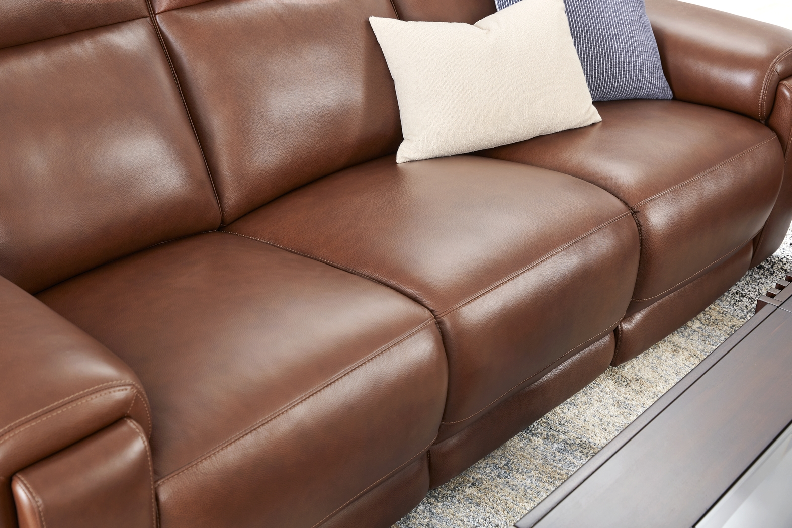 Hammond Park Brown Leather 5 Pc Triple Power Reclining Living Room - Thumbnail - Image 4