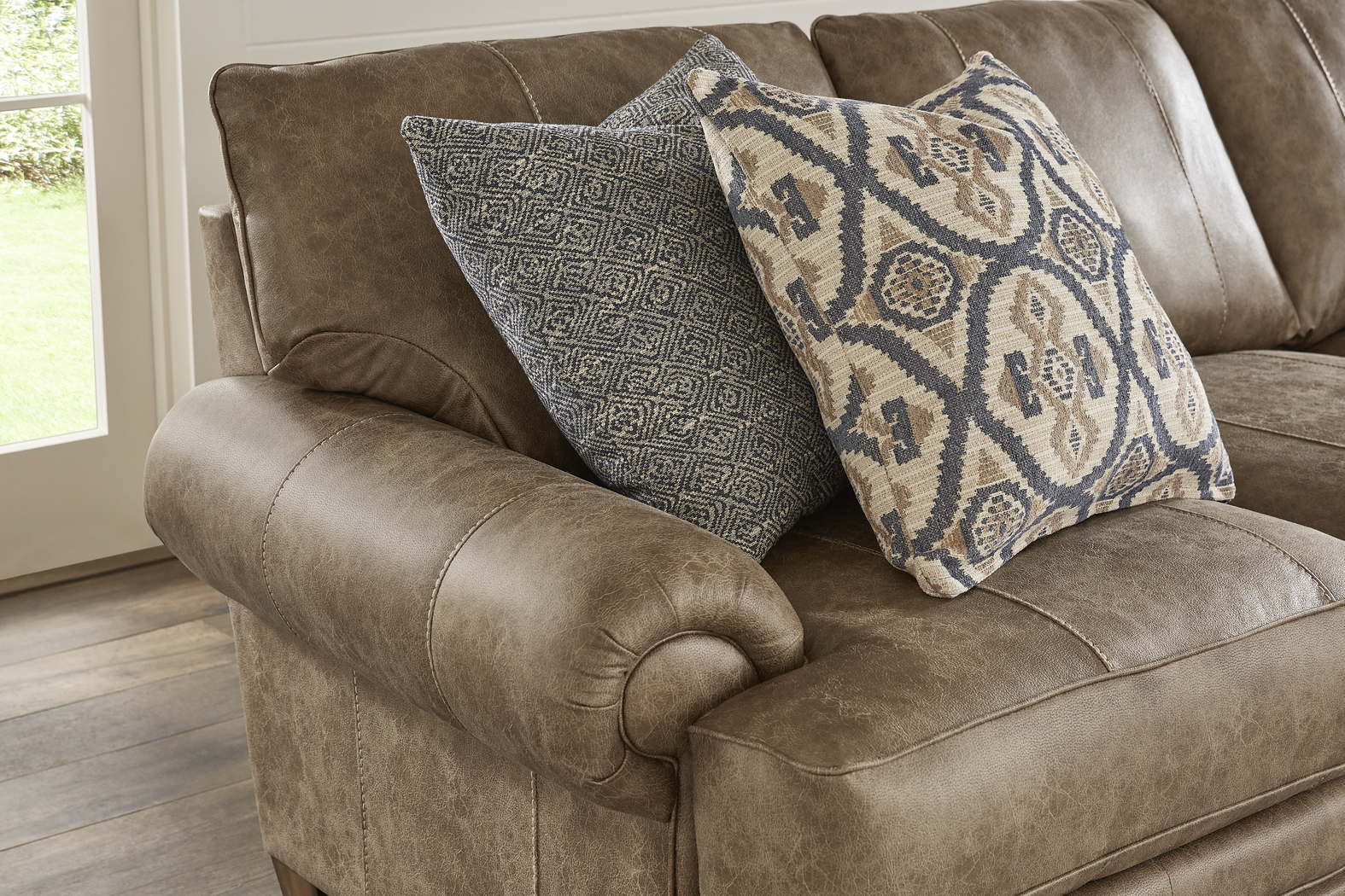 Hancock Park Brown 8 Pc Living Room - Thumbnail - Image 3