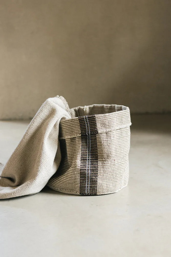 Handloom Natural/Brown Basket - Thumbnail - Image 3